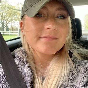 Meet your Posher, Libby